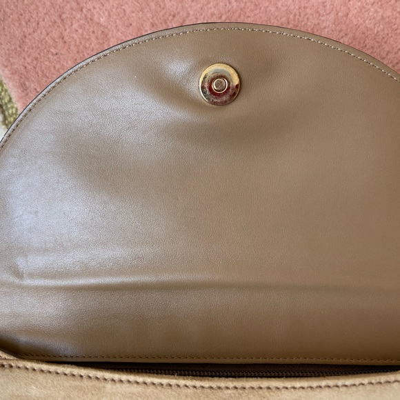 Preloved Salvatore Ferragamo suede leather shoulder bag - Picture 4 of 6